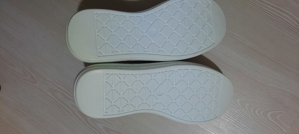 HİÇ GİYİLMEMİŞ TERTEMIZ BARBİE SNEAKER. - 3