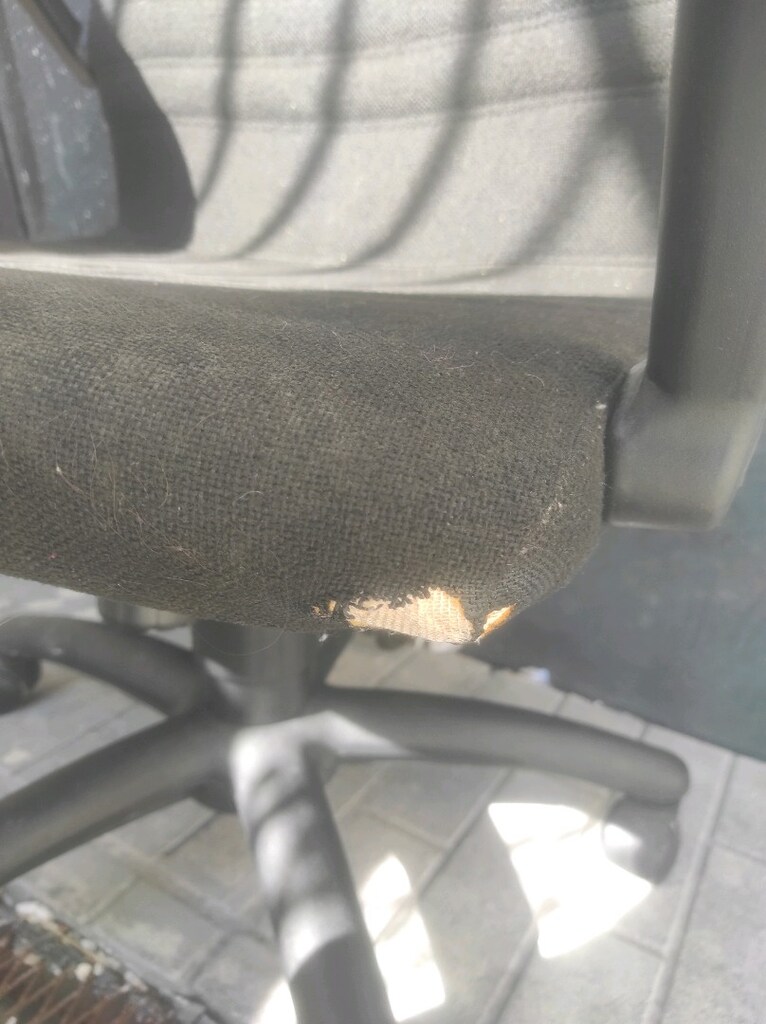 ofis sandalyesi sağlam sorunu yok.kaliteli bir markadır. - 6