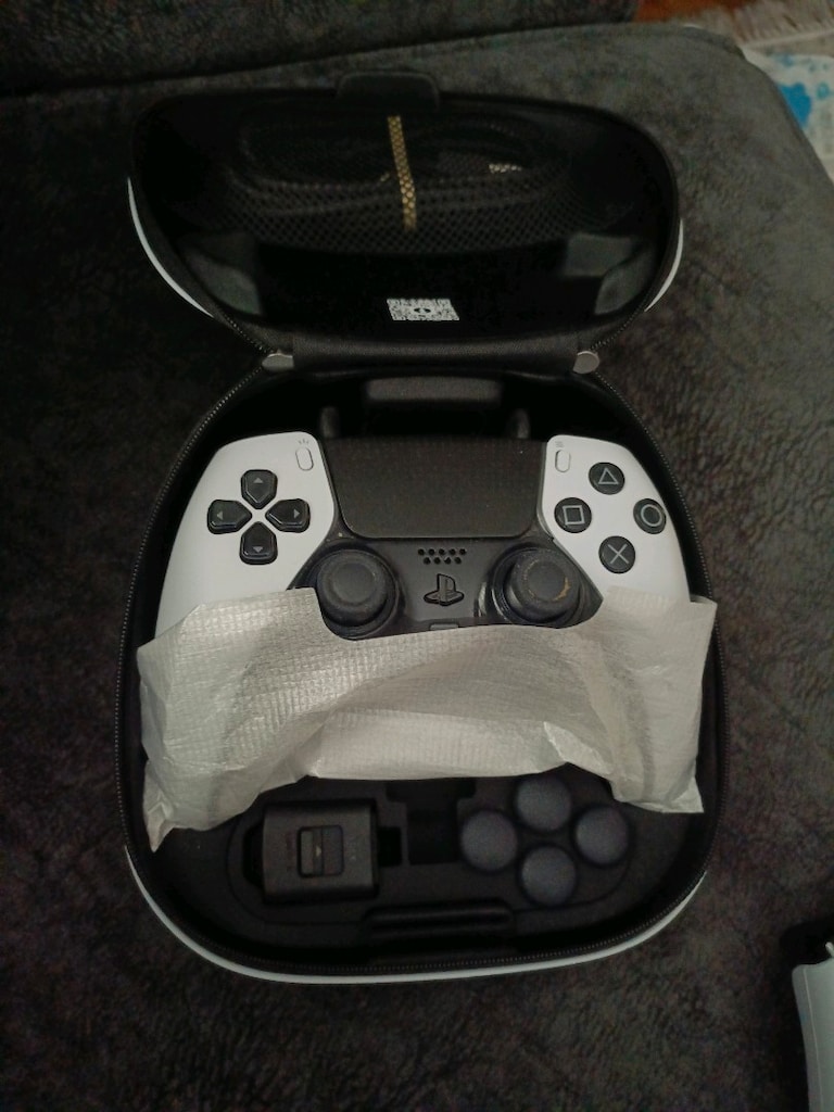PlayStation 5 Pro ve Aksesuarları - 10