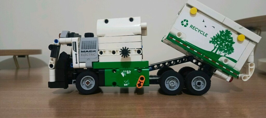 42167 Lego technic çöp kamyonu - 5