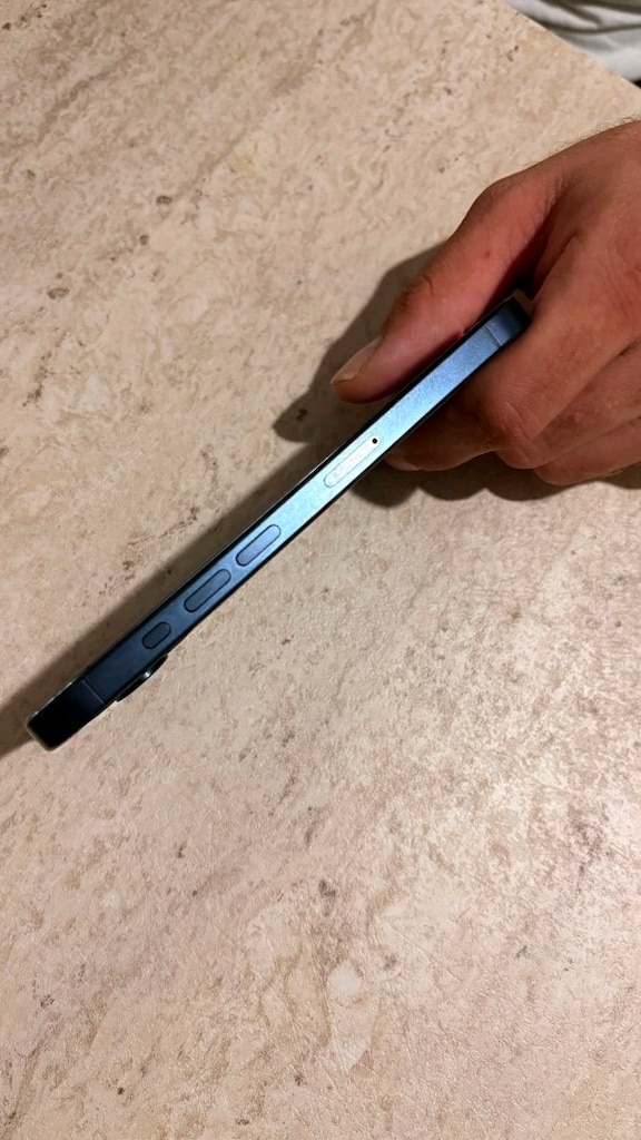 İPHONE 15 PRO - 6