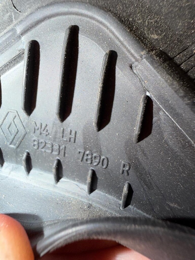 Renault clıo 5 sol arka kapı cam çerçeve fitili çıkma orjinal - 3
