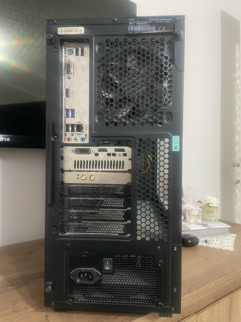 Casper Excalibur Gaming E600 | i5-10400F | GTX 1650 4GB | 16GB R - 3
