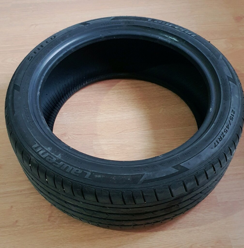 Yaz lastiği 215 45 17r - 2