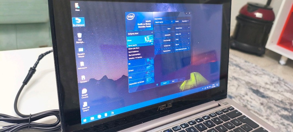 ASUS ULTRABOOK..11.6 LED_4GB RAM_320 HDD_Hdmi _usb 3.0 - 4