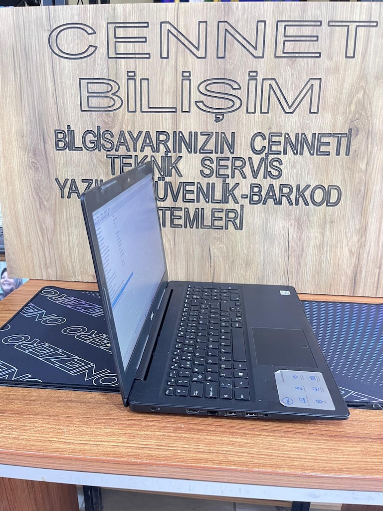 DELL VOSTRO 15-3568 - 2