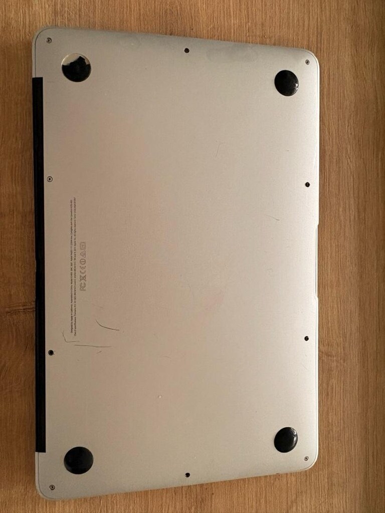 MacBook Air Laptop 2013 - 6