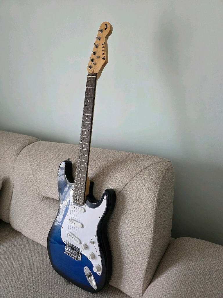 Gitarım kılıfı, kablosu ve penalarıyla birlikte satışta - 5