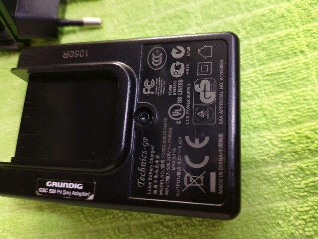 GRUNDIG GSC 520 4.2V 0.45A Lİ-ON BATARYA PİL ORJİNAL ŞARJ ADAPTÖRÜ