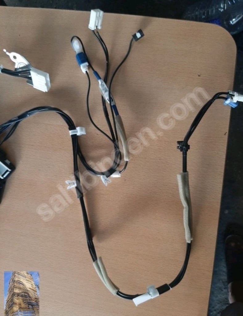 TOYOTA YARİS 4-CROSS ORİJİNAL GPS NAVİGASYON ANTENİ VE KABLOSU - 5
