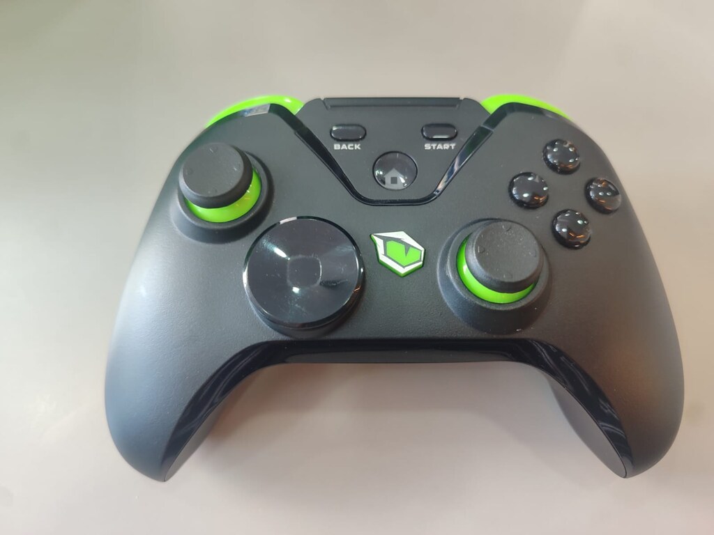 MONSTER PUSAT CLUTCH GAMEPAD - 2
