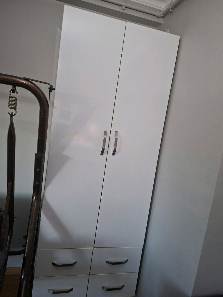 acil satılık 3 kapaklı 4 çekmeceli dolap - 2