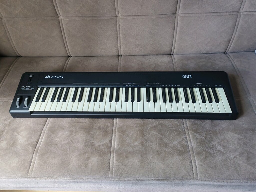 ALESIS Q61 MIDI KLAVYE - 3