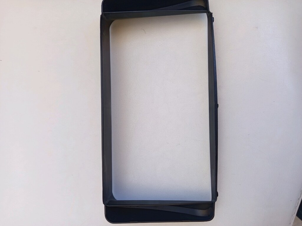 Toyota Corolla 2002-2007 arası Android teyp çerçevesi - 3