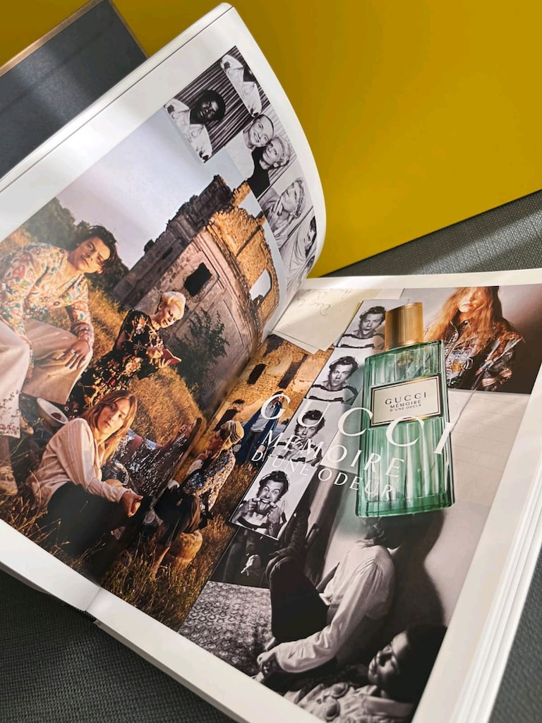 Fluid Fashion Revolution İngilizce Moda Sanat Giyim Kitap - 7