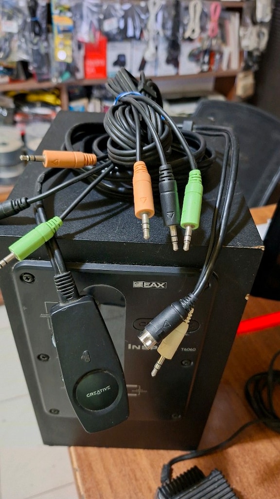 Creative 5+1 İnspire T6060 Surround Ses Sistemi - 11