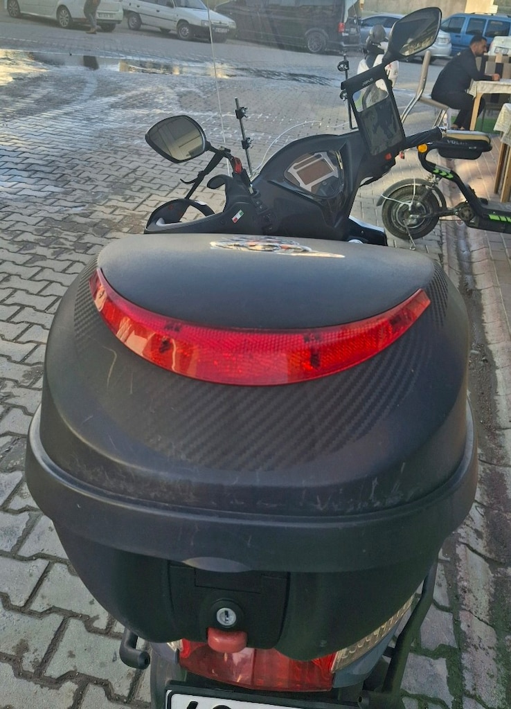 motorsiklet arka kask ve malzeme çantası 32 lt - 2