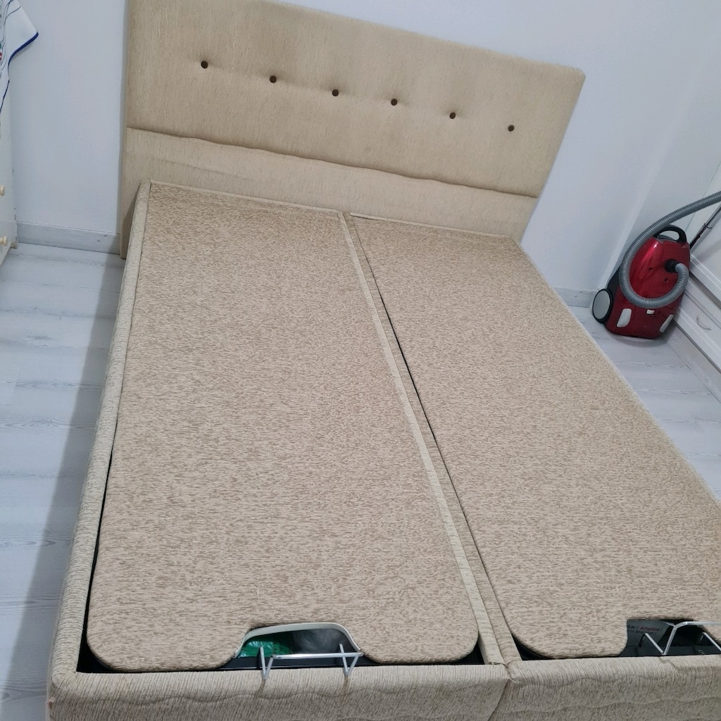 Bellonanın çift kişilik baza artı başlık.Öiçüleri 1.50ye 2m - 4