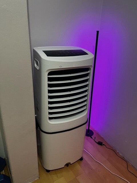 su soğutmalı hava soğutucu Beko AC8030