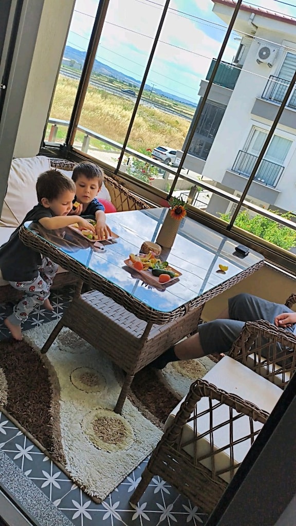3+1+1 masalı balkon bahçe takımı