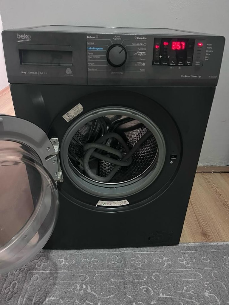 Beko çamaşır makinası 10 kilo invertır temiz sorunsuz çalışıyor - 2