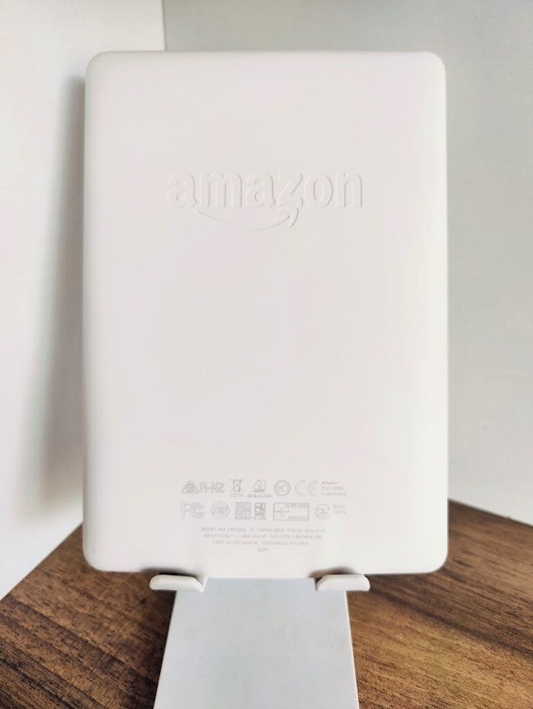 AMAZON KİNDLE IŞIKLI EKRAN 6. NESİL 4 GB - 3