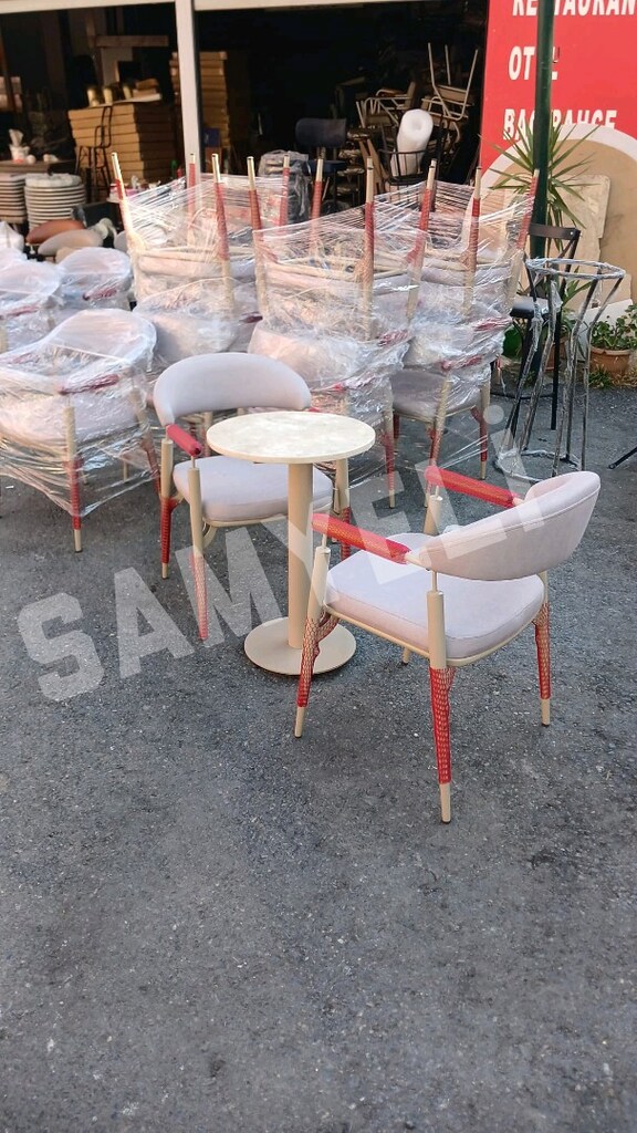 QUATRO SANDALYE MODELİ - 2