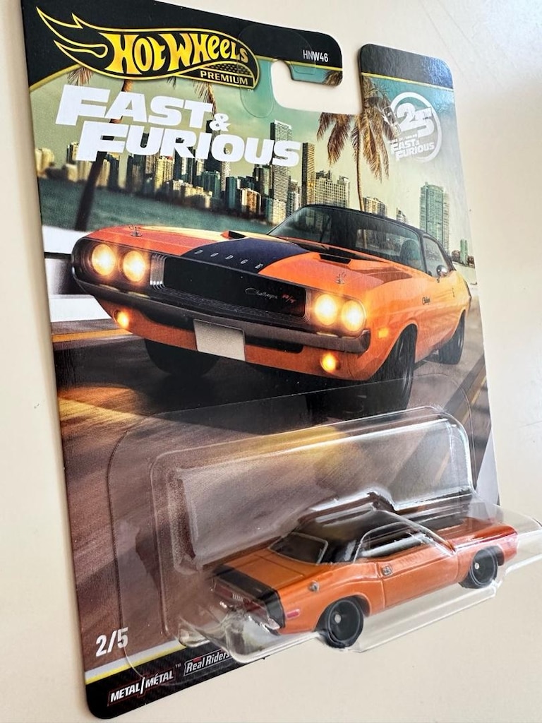 Hot wheels Premium 1970 Dodge Challenger - 4