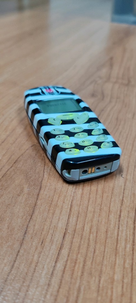Nokia 3310 beşiktaş kapaklı. İmei açık temiz ve sorunsuz. - 3