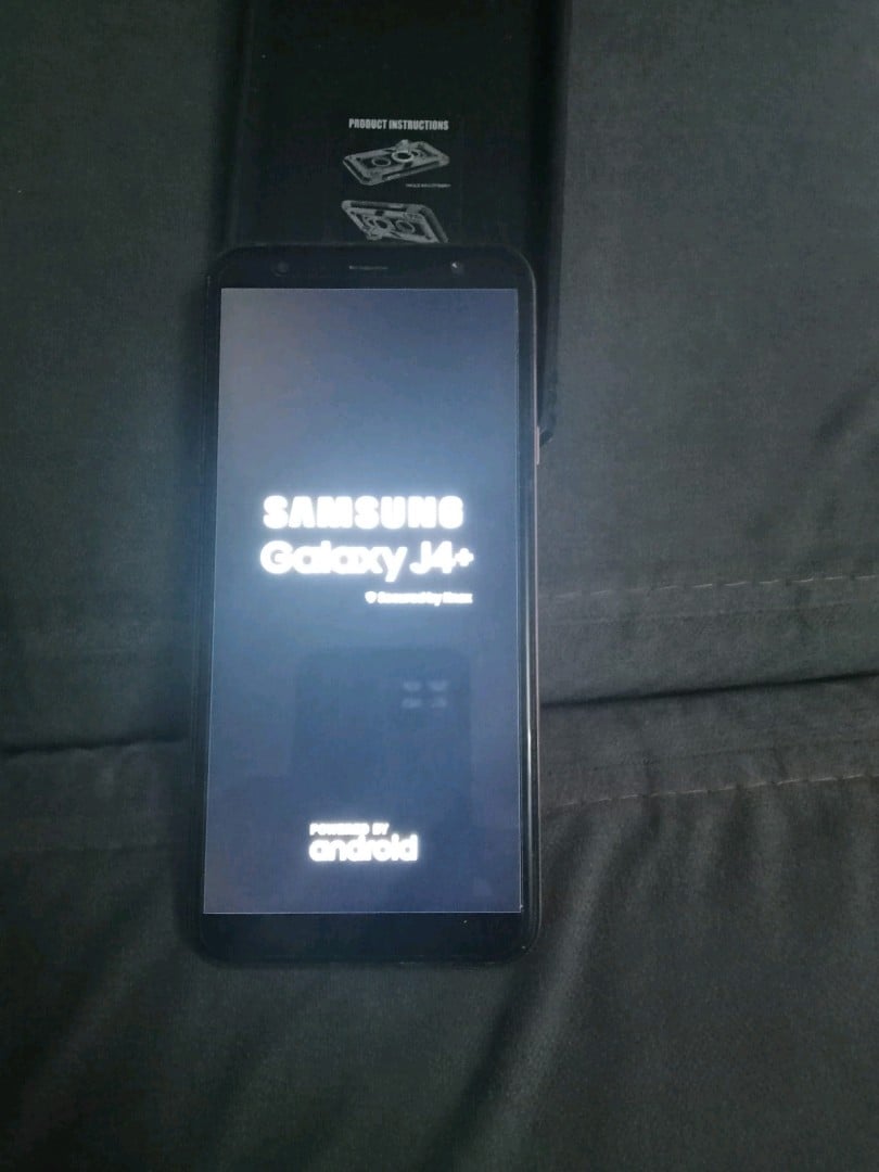 Samsung J7+ - 2