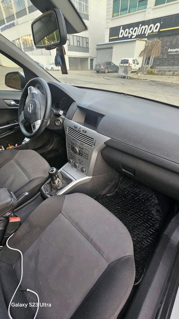 2010 Opel Astra 1.3 CDTI - 8