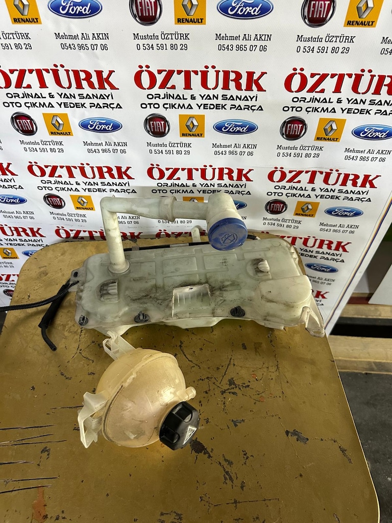 2023 OPEL COMBO ORJİNAL ÇIKMA CAM SUYU DEPOSU RADYATÖR SU DEPOSU - 2
