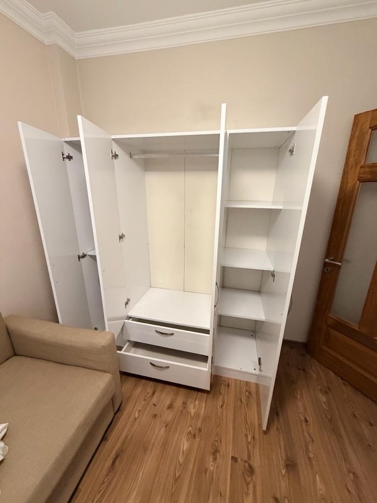 4 Kapaklı Beyaz Dolap - 3
