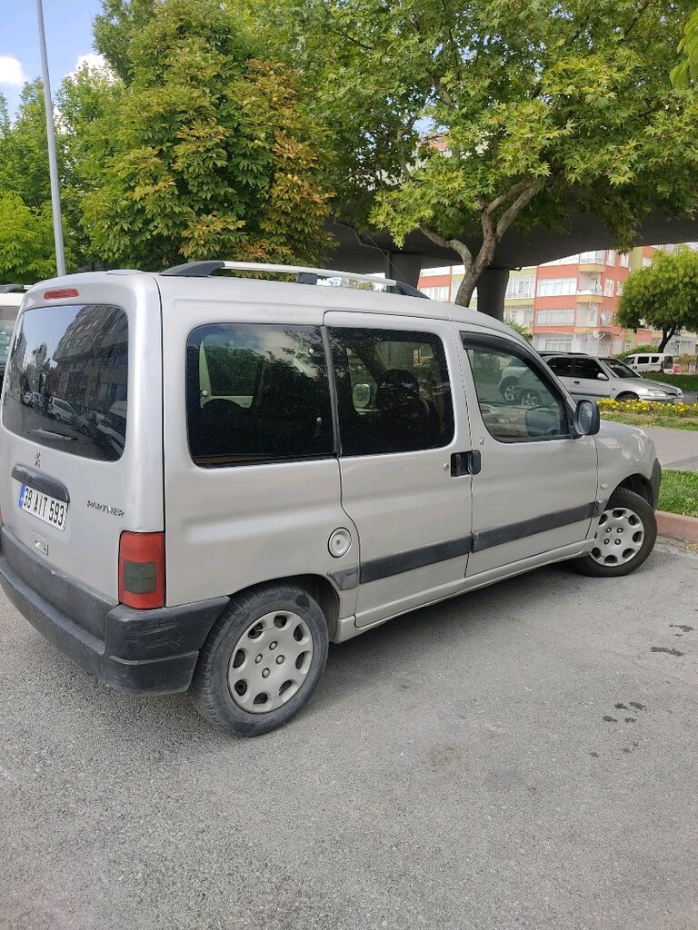 Peugeot Partner 1.9d Comfort Çift Sürgü Tek Kapak - 6