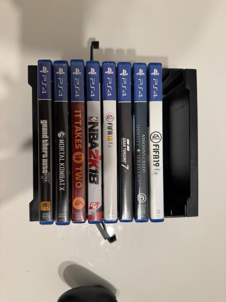 PS4 slim 1 TB + 2 orijinal kol + 8 oyun + oyun standı - 5