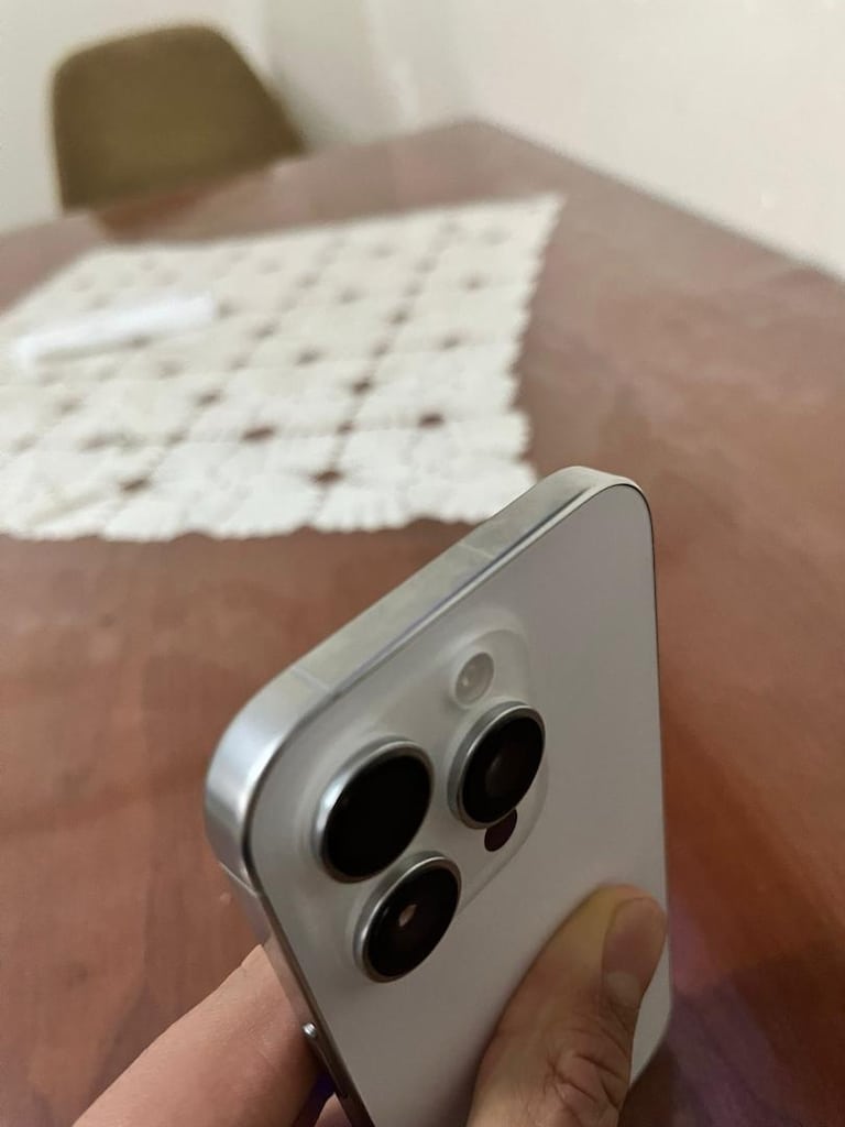iphone 16 pro YD - 5