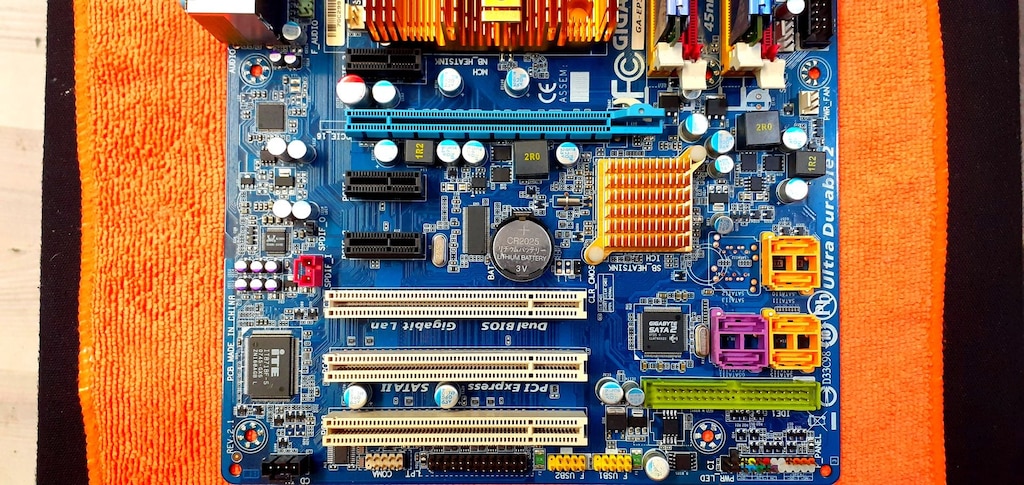Gigabyte GA-EP35 DS3 LGA 775 Pin Sorunsuz Anakart - 10