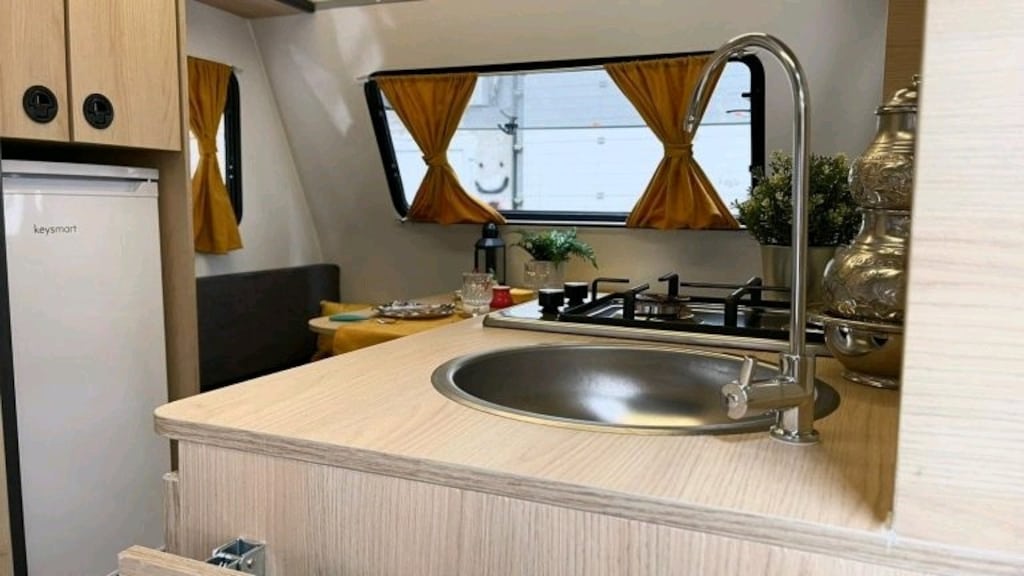 Fabrika Çıkışlı Ekstralı / Başkent Karavan Ares 330 - Tente + Isıtıcı - 3
