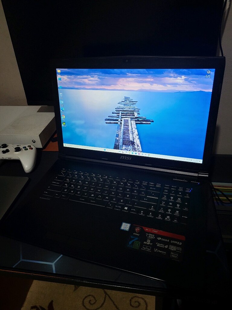 MSI GL72 7RD Gaming Laptop - 2