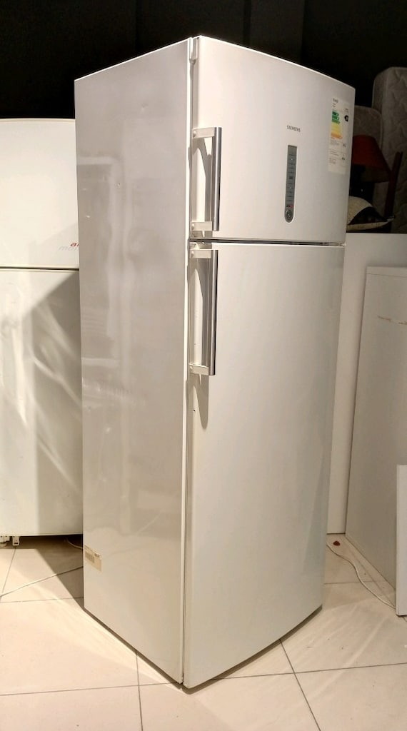Siemens 378 Litre No Frost Buzdolabı temiz sağlam - 10
