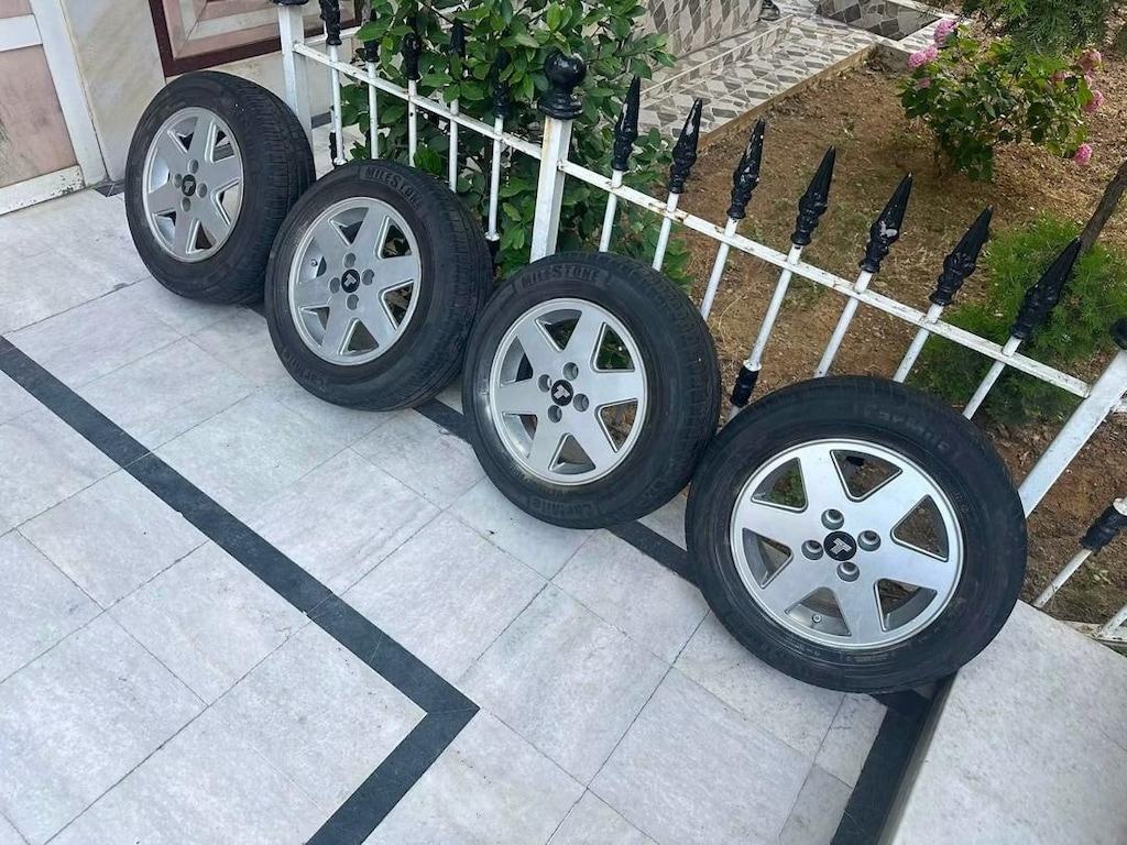 6 kol jant lastik takımı Sıfır Ayarında Milestone 185.65.14.dir 4x100 - 8