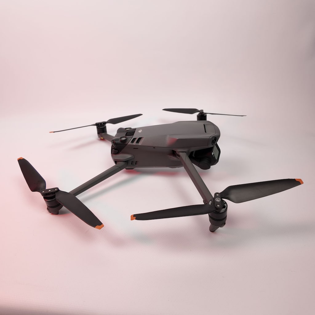 DJI MAVIC 3 CLASSIC DRONE KUTUSUNDA İKİNCİ EL TEMİZ CİHAZ - 8