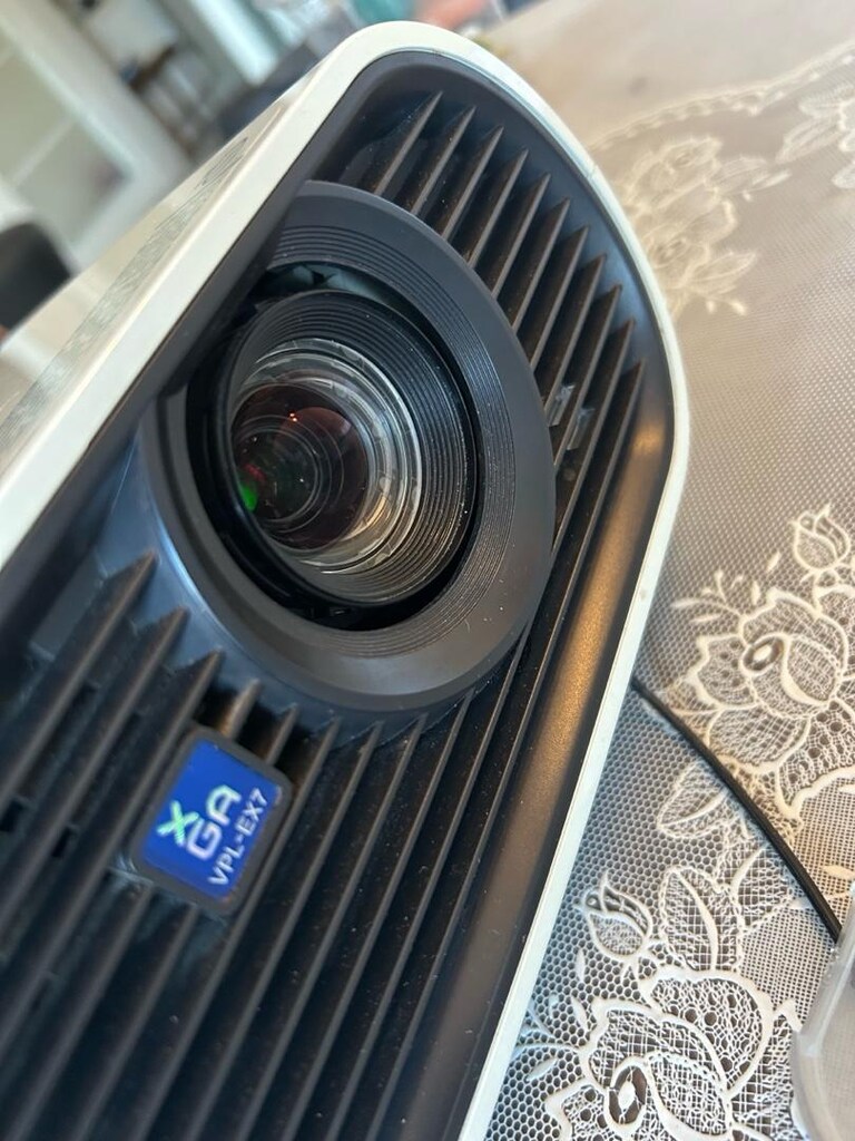 Sony VPL-EX7 projeksiyon cihazı - 7