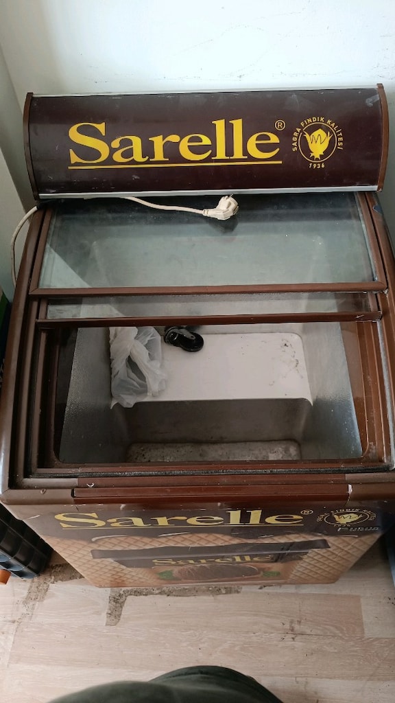 Sarelle Dondurma Dolabı (65*68*110) - 2