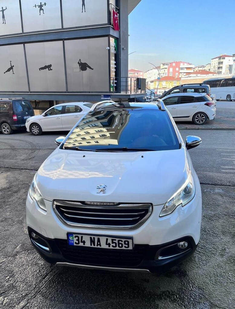 PEUGEOT 2008 - 3