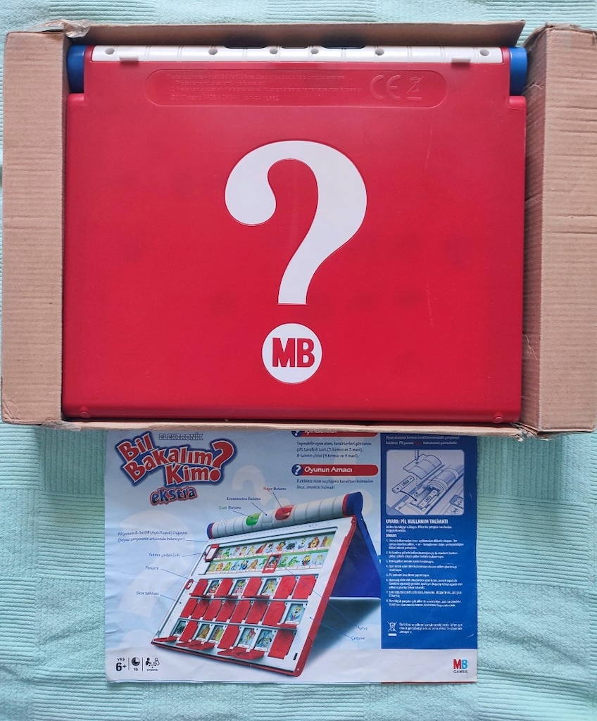 Hasbro Bil Bakalım Kim Extra B2226 Model Kutu Oyunu - 3