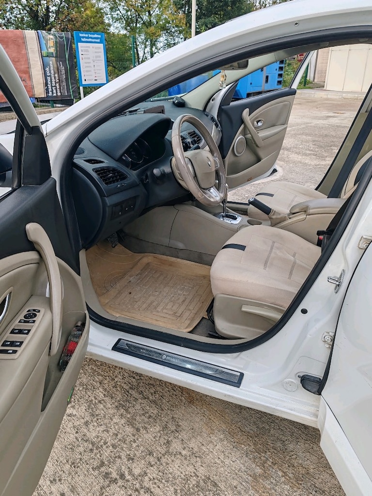Memurdan Temiz otomatik, sanroof - 8