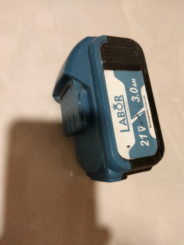 21 v PİLLER SAĞLAM 10 PİL 14,6,VOLT VAR ayakları ölçünce tepki yok - 4