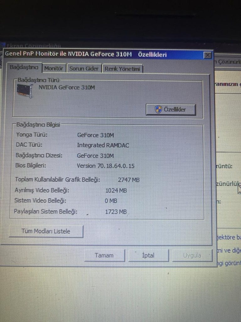 Lenovo IdeaPad Z560 Notebook 4gb ram i5 m460 GeForce 310m ekran kartı - 4