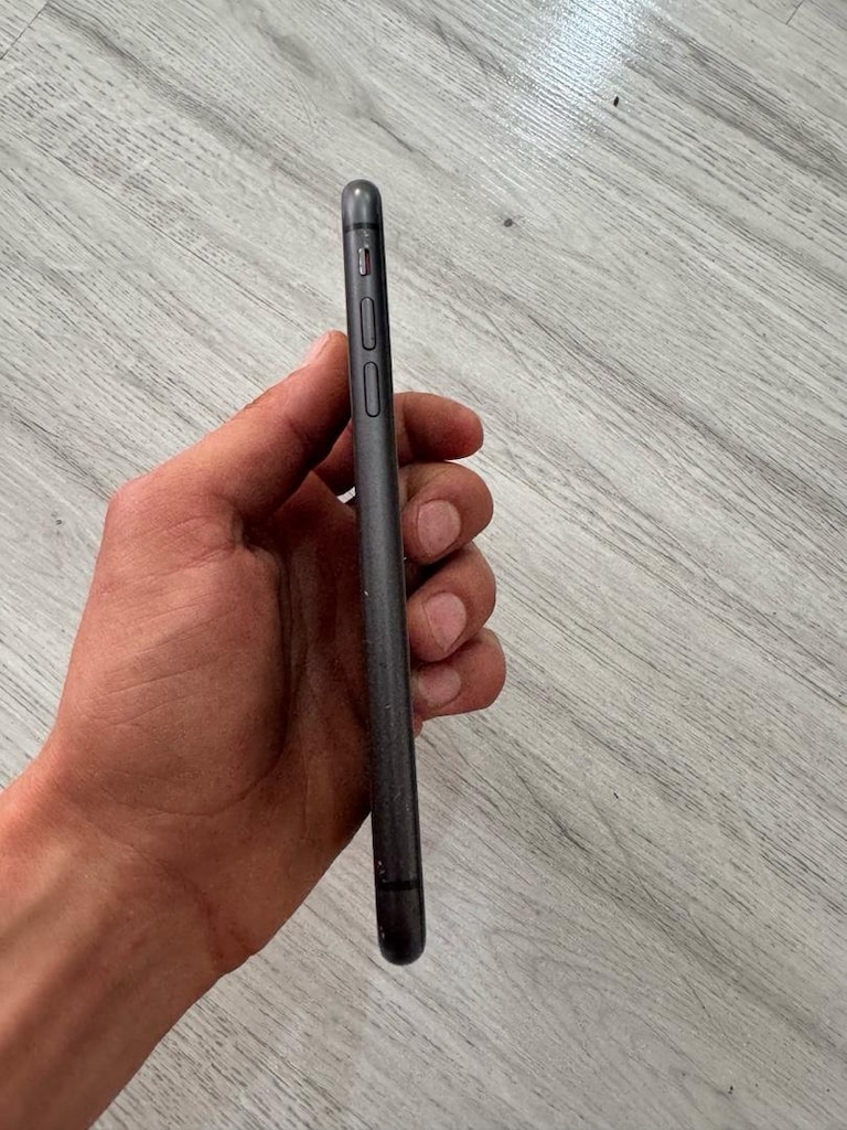 iPhone 11 TR - 4